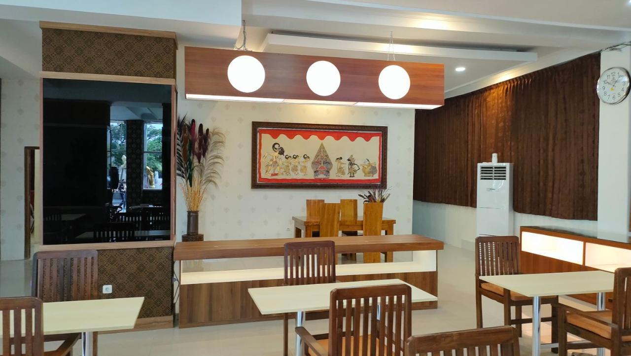 Golden Ganesha Hotel Yogyakarta By Ecommerceloka Gondowulung Exteriér fotografie